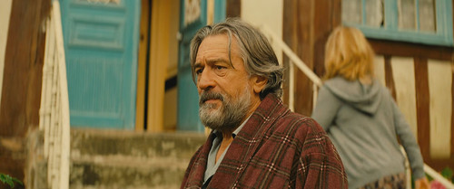 The Family (2013) Hin Eng (1080p BluRay 10bit x265 COSMOS) [PMZ].mkv 20241209 183554.581.jpg
