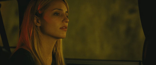 The Family (2013) Hin Eng (1080p BluRay 10bit x265 COSMOS) [PMZ].mkv 20241209 183524.858.jpg