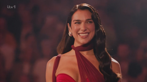 an.evening.with.dua.lipa.2024.1080p.hdtv.hevc.x265.rmteam.mkv 20241210 120818.069.jpg