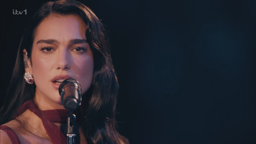 an.evening.with.dua.lipa.2024.1080p.hdtv.hevc.x265.rmteam.mkv 20241210 120957.454.jpg