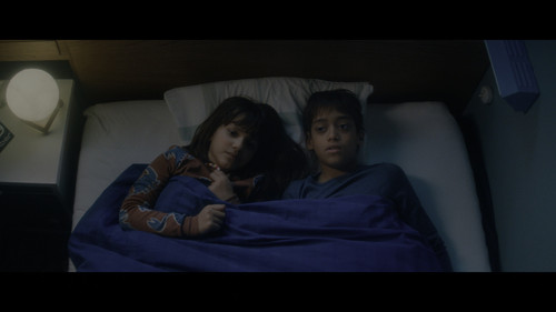 The.Snow.Sister.2024.2160p.NF.WEB DL.CZ NO.DD+5.1.HDR10.H.265 CHDWEB.mkv snapshot 00.12.22 [2024.12..jpg