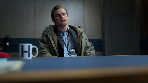 Criminal UK.S01E03.Jay.1080p.NF.WEB DL.EN.DD+5.1.Atmos.x264 My.mkv snapshot 32.11 [2024.12.20 09.14..jpg