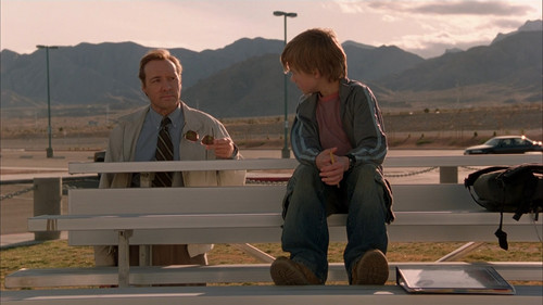 Pay.It.Forward.2000.1080p.BluRay.CZ EN.x264 OLDTiME.mkv snapshot 01.15.28 [2024.12.23 18.42.24].jpg