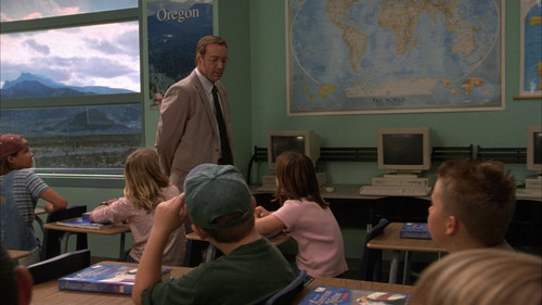 Pay.It.Forward.2000.1080p.BluRay.CZ EN.x264 OLDTiME.mkv snapshot 00.07.24 [2024.12.23 18.41.50].jpg