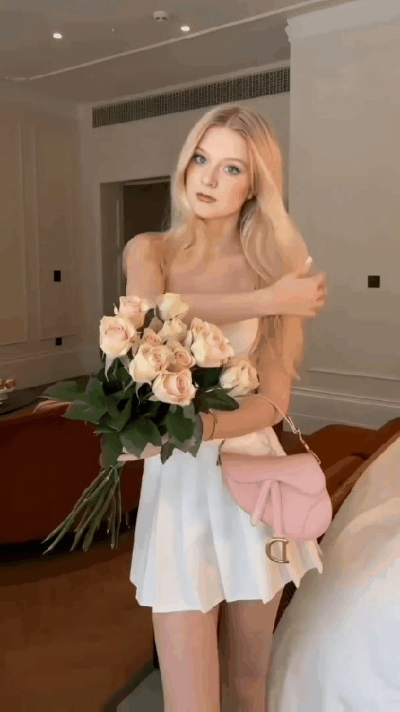 2P8lHsR.gif