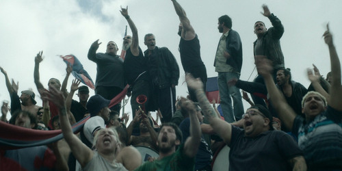 Barrabrava.S01E01.The.Uncle's.Gang.1080p.AMZN.WEB DL.ES.DD+5.1.H.264 playWEB.mkv snapshot 04.44 [202.jpg