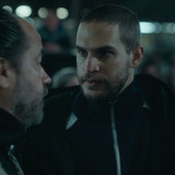 Barrabrava.S01E01.The.Uncle's.Gang.1080p.AMZN.WEB DL.ES.DD+5.1.H.264 playWEB.mkv snapshot 01.56 [202