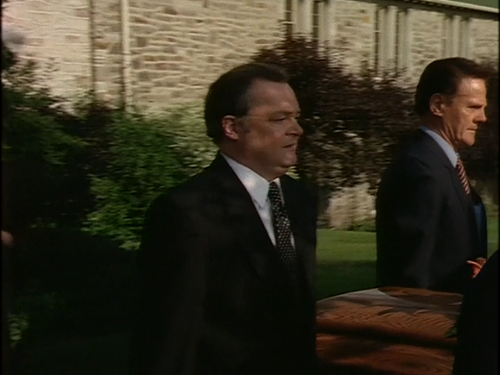 cap Treacherous.Beauties.1994.AMZN.WEB DL.DDP2.0.x264 ABM 00 04 39 06.png