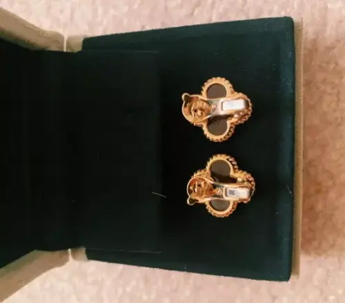 VAN CLEEF & ARPELS VINTAGE ALHAMBRA 18K YG CARNELIAN EARRINGS9.webp