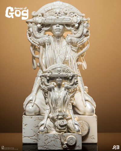 The Oracle pearl statuette The art of Pascal Blanché x House of Gog website photos 1024 x 1280 024 f.jpg