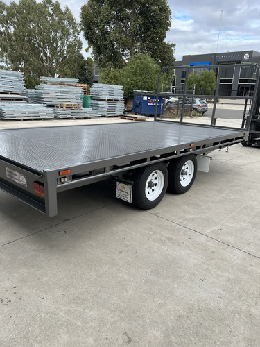 Discover Durable Flat Top Trailer For Versatile Hauling.jpg