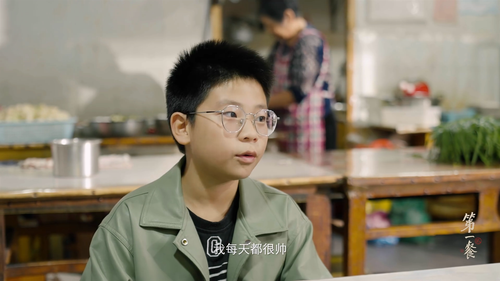 First.Meal.S02E01.2021.1080p.WEB DL.H265.AAC HHWEB.mp4 20241118 173559.932.png