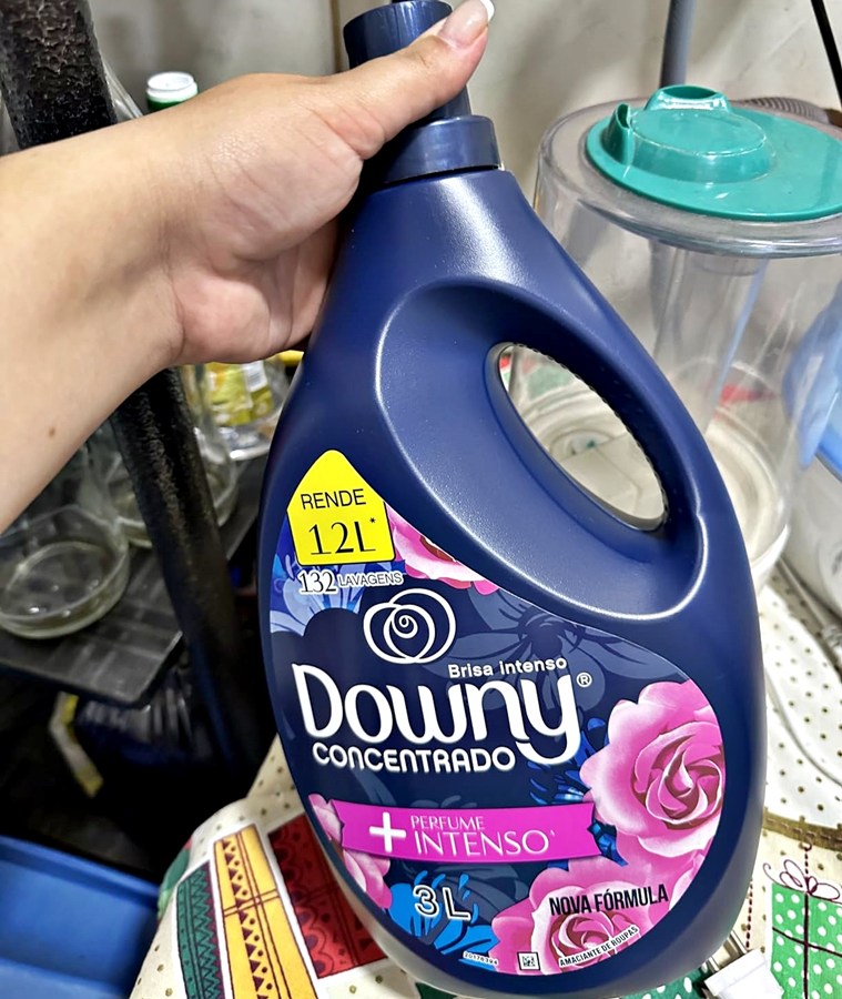 Amaciante Downy Concentrado Brisa Intenso com perfume mais intenso – 3L