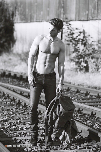 tumblr 7849810ada34d4bd4752d43810fb2046 2d502197 2048.jpg