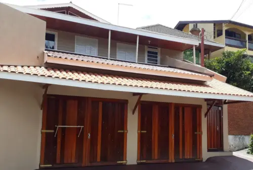 fachada da pousada 1 1 ahatpa.webp