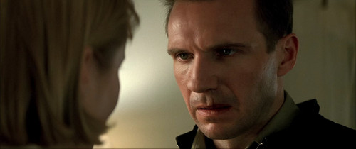 Red.Dragon.2002.1080p.BluRay.CZ SK EN.x265.HEVC My.mkv snapshot 00.56.31 [2025.01.02 13.52.07].jpg
