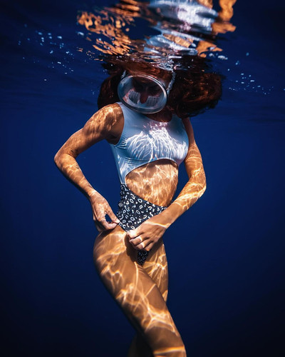 SUR DIVE380.@rutiorgana 😍 . . 📸 @woj.dop 🩱 @aguita swimwear
