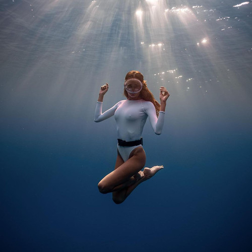 SUR DIVE380.@aguita swimwear @woj.dop +@yerbita83