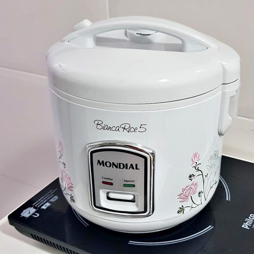 Panela de Arroz Elétrica Mondial Bianca Rice.jpg
