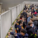 berlinwall2401