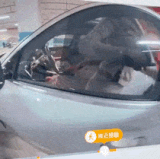 thread 0 20240720120259 s 1705647 o w 375 h 210 99778.gif