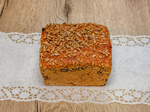 10403076 z pieca rodem Food chleb orkiszowy 4x3.jpg