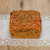 10403076 z pieca rodem Food chleb orkiszowy 4x3