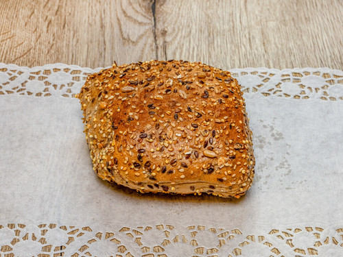 10403076 z pieca rodem Food buleczka orkiszowa 4x3.jpg