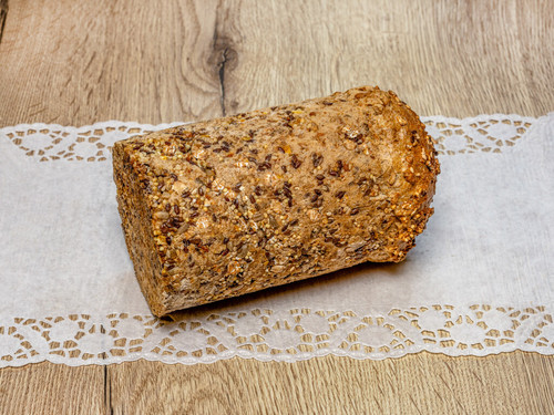 10403076 z pieca rodem Food chleb zytni z siemionami lnianymi 4x3.jpg