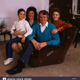 david icke tv presenter january 1990 with wife linda and children B3MM1Y