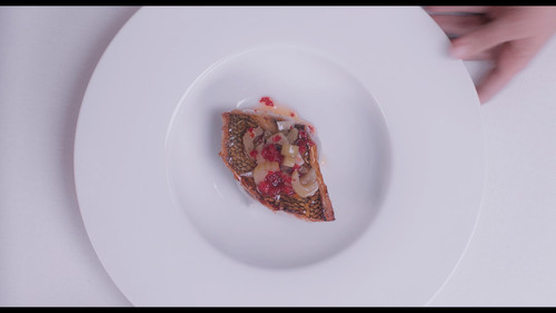 The.Bear.S01E02.Hands.1080p.DSNP.WEB DL.EN.DDP5.1.H.264 NTb.mkv snapshot 02.08 [2025.01.03 21.28.58].jpg