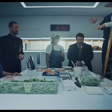 The.Bear.S03E02.Next.1080p.DSNP.WEB DL.EN.DDP5.1.H.264 NTb.mkv snapshot 19.17 [2025.01.04 19.07.41]