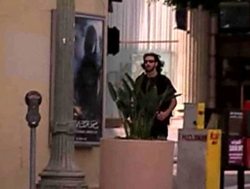 cap Homewrecker S01E01 00 03 10 04.png