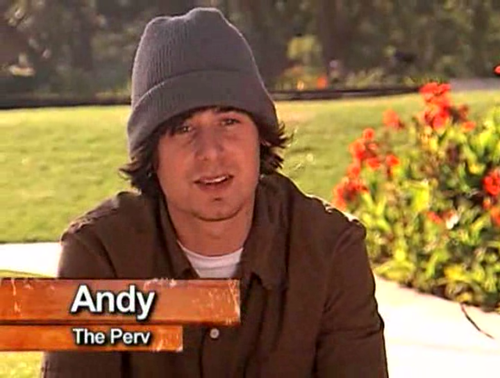 cap Homewrecker S01E01 00 12 52 08.png