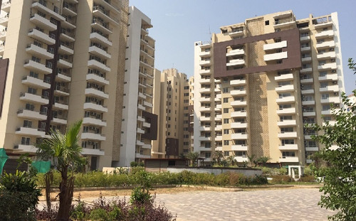 Top Deals on Residential Properties for Sale on Golf Course Road – Call Today.jpg