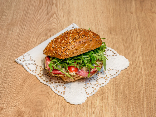  z pieca rodem Food bulka salami 4x3.jpg