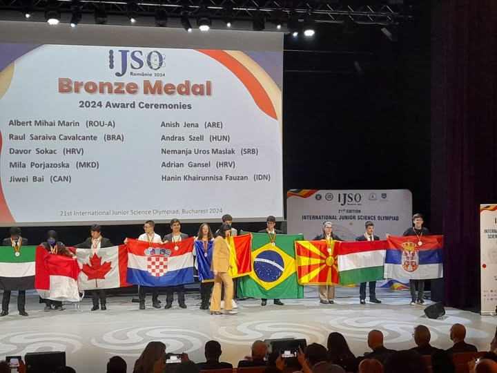 Sjajan uspeh mladih naučnika: Srbija osvojila šest medalja na olimpijadi, među kojima i bronzana za Nemanju Maslaka iz Kragujevca!