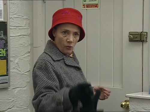 cap Emmerdale Episode 2885 (Apr 2 2001) PDTV x264 00 07 13 06.png