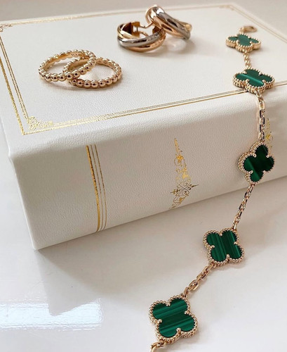 Shop our curated collection of luxury fine jewelry from the design house of Van Cleef & Arpels The A.jpg
