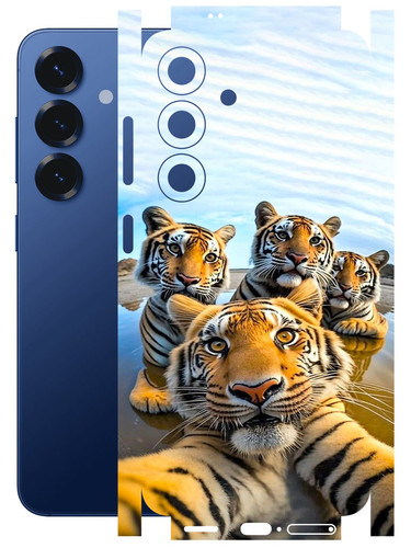 Samsung S25 (5G) Selfie.jpg