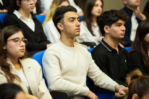 475072947 935118798768463 2002686148061805851 n.jpg?stp=dst jpg p526x395 tt6& nc cat=111&ccb=1 7& nc.jpg