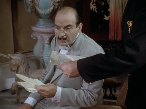 Agatha.Christies.Poirot.S02E02.The.Veiled.Lady.1080p.BluRay.CZ SK EN.DD.2.0.x265 TenSpravnyHDCLUB.mk