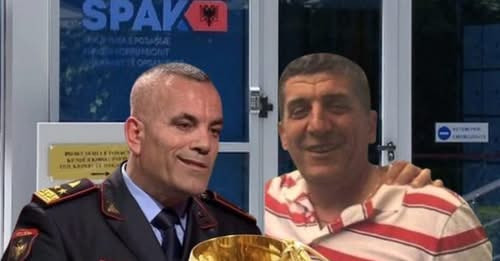 4343547055839414929?url=https%3A%2F%2Falbeu.com%2Fwp content%2Fuploads%2F2025%2F01%2F640 0 640 0 col.jpg