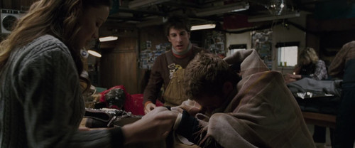 南极大冒险.Eight.Below.2006.BluRay.1080p.x265.10bit.4Audio.DDP5.1.MNHD FRDS 03.jpg