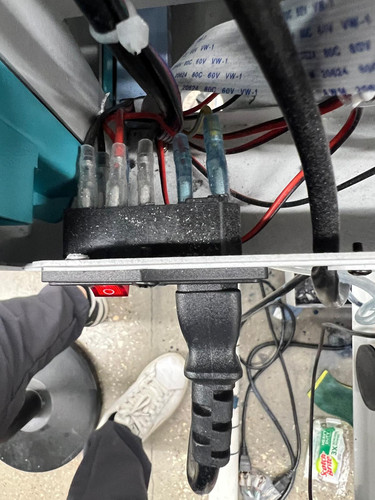 Power Terminal.jpg