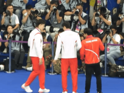 img 1738335653731e431fe37ly1hy4bcdcfgcg20k00f01lm.gif