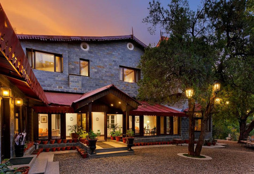 Celebrate New Year 2025 in Style with Exclusive Nainital Packages.jpg