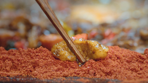 Hooked.on.Spicy.S01E01.2023.2160p.WEB DL.H265.AAC HHWEB.mp4 20241126 091705.791.png