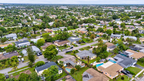 3940 NW 34th Ter 4.jpg