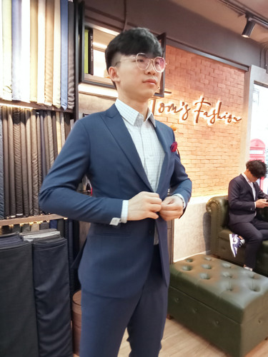 Top Bangkok Suit Tailor – Expert Craftsmanship at Tom’s Fashion.jpg
